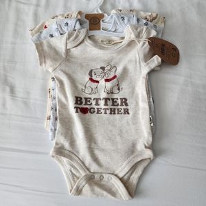 New! Bundle 100% Organic Cotton Onesies